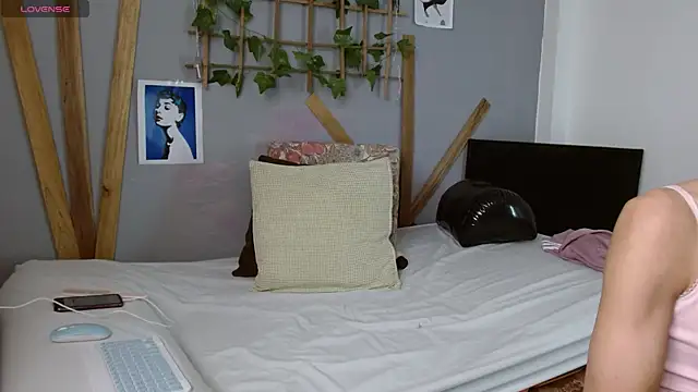 fem boyxx online show from 02.12.25