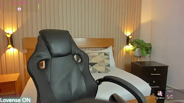 nataly rodri online show from 11.28.25