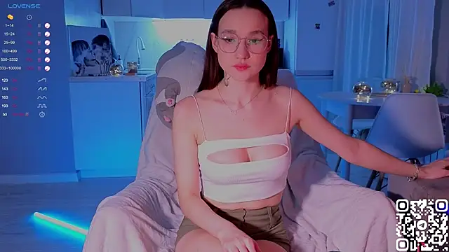 Snapshot of shey1i chatting on 12.23.24 shey1i online show from 12.23.24