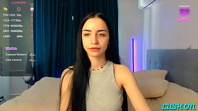 Snapshot of Kemi__Jordan chatting on 02.28.25 Kemi Jordan online show from 02.28.25