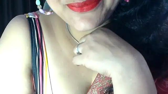 Snapshot of Maria_55 chatting on 04.01.26 Maria 55 online show from 04.01.26