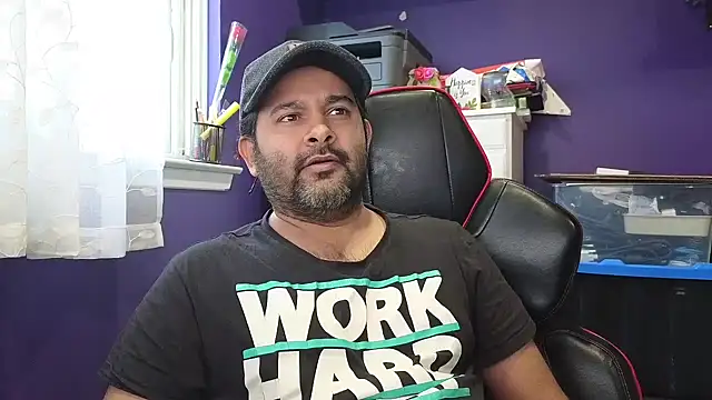 Snapshot of Sakhtlaundaz chatting on 01.06.25 Sakhtlaundaz online show from 01.06.25