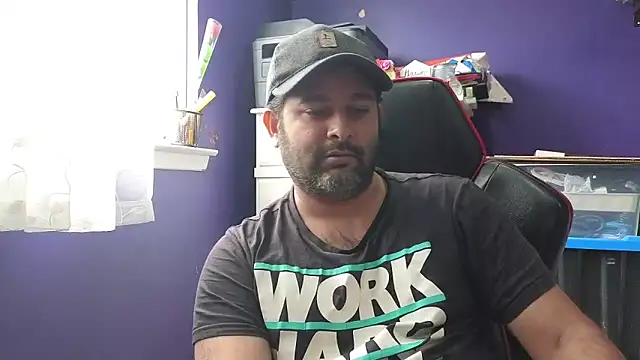 Snapshot of Sakhtlaundaz chatting on 01.06.25 Sakhtlaundaz online show from 01.06.25