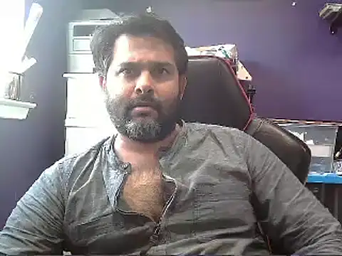 Snapshot of Sakhtlaundaz chatting on 01.20.25 Sakhtlaundaz online show from 01.20.25