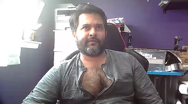 Snapshot of Sakhtlaundaz chatting on 01.22.25 Sakhtlaundaz online show from 01.22.25