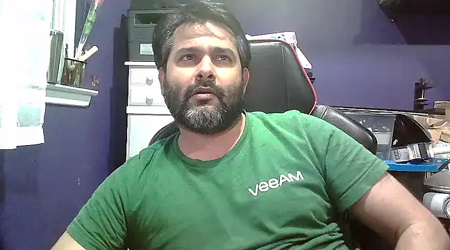 Snapshot of Sakhtlaundaz chatting on 01.24.25 Sakhtlaundaz online show from 01.24.25