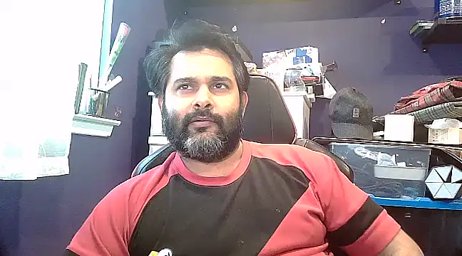 Snapshot of Sakhtlaundaz chatting on 02.04.25 Sakhtlaundaz online show from 02.04.25