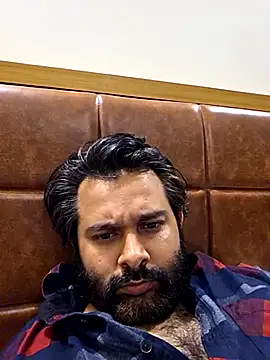 Snapshot of Sakhtlaundaz chatting on 02.26.25 Sakhtlaundaz online show from 02.26.25