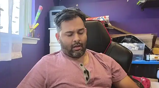 Snapshot of Sakhtlaundaz chatting on 03.17.25 Sakhtlaundaz online show from 03.17.25