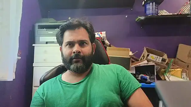 Snapshot of Sakhtlaundaz chatting on 09.17.25 Sakhtlaundaz online show from 09.17.25