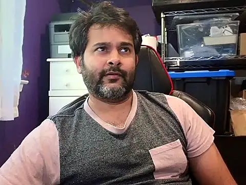 Snapshot of Sakhtlaundaz chatting on 10.09.25 Sakhtlaundaz online show from 10.09.25