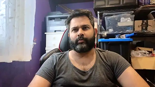 Snapshot of Sakhtlaundaz chatting on 11.09.25 Sakhtlaundaz online show from 11.09.25