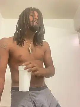 Snapshot of BD2LONG chatting on 01.09.25 BD2LONG online show from 01.09.25