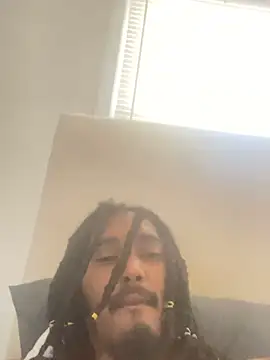 Snapshot of BD2LONG chatting on 02.23.25 BD2LONG online show from 02.23.25