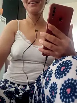 Snapshot of lolo890 chatting on 10.30.25 lolo890 online show from 10.30.25