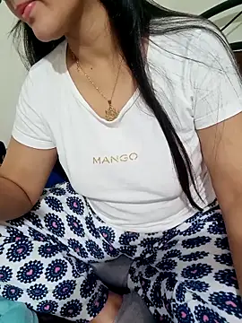 Snapshot of lolo890 chatting on 11.13.25 lolo890 online show from 11.13.25