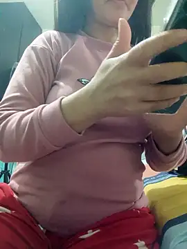 Snapshot of lolo890 chatting on 11.22.25 lolo890 online show from 11.22.25