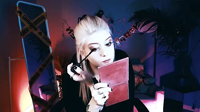 Snapshot of Noah_ElmerX chatting on 10.23.25 Noah ElmerX online show from 10.23.25