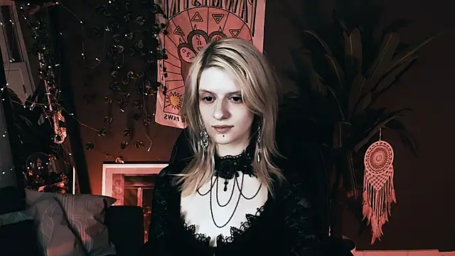 Snapshot of Noah_ElmerX chatting on 11.10.25 Noah ElmerX online show from 11.10.25