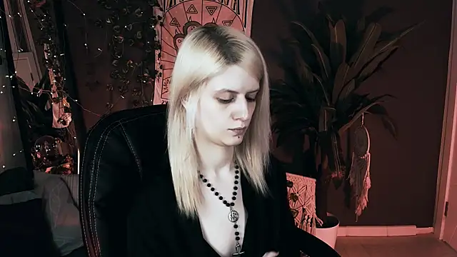 Snapshot of Noah_ElmerX chatting on 11.10.25 Noah ElmerX online show from 11.10.25