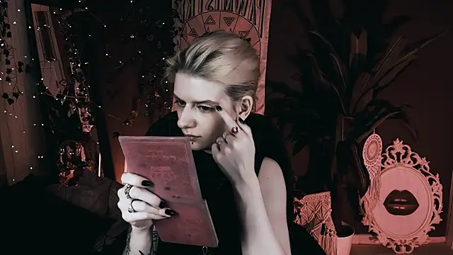 Snapshot of Noah_ElmerX chatting on 11.27.25 Noah ElmerX online show from 11.27.25