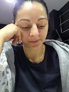 bruneta sexy23 online show from 03.03.25