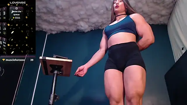 Layla miss online show from 09.10.25