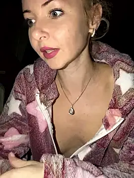 Kristina03 online show from 12.21.25