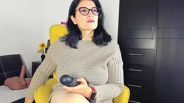 Snapshot of adriana71 chatting on 07.03.26 adriana71 online show from 07.03.26