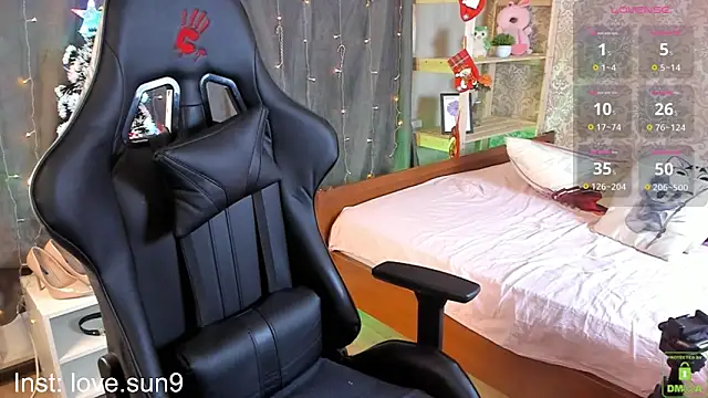 Michel Momsen online show from 01.12.25