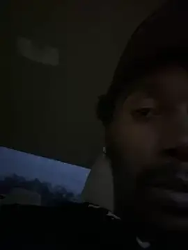 Snapshot of ITSONLYKENNY chatting on 02.14.25 ITSONLYKENNY online show from 02.14.25