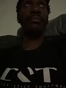 Snapshot of ITSONLYKENNY chatting on 02.17.25 ITSONLYKENNY online show from 02.17.25