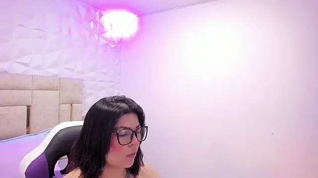 PauletteJ online show from 12.18.25