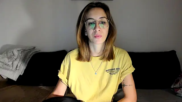 Snapshot of DesireMore90 chatting on 01.17.25 DesireMore90 online show from 01.17.25