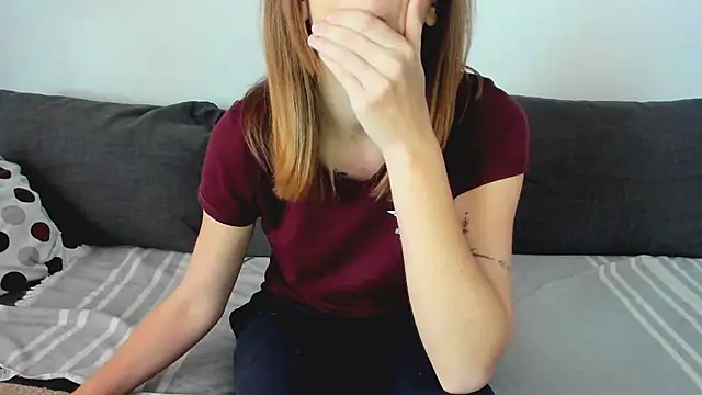 Snapshot of DesireMore90 chatting on 03.11.25 DesireMore90 online show from 03.11.25