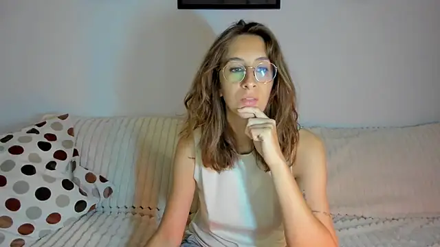DesireMore90 online show from 06.10.26