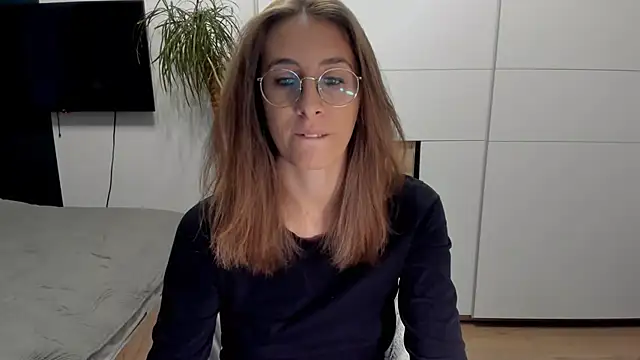 DesireMore90 online show from 06.14.26