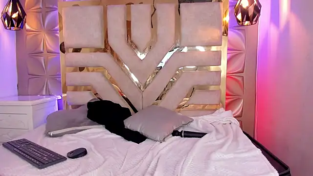 nahia low online show from 12.19.24