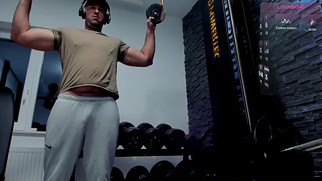 Snapshot of David_Big_Daddy chatting on 11.01.25 David Big Daddy online show from 11.01.25