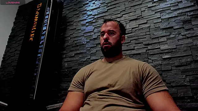 Snapshot of David_Big_Daddy chatting on 11.12.25 David Big Daddy online show from 11.12.25