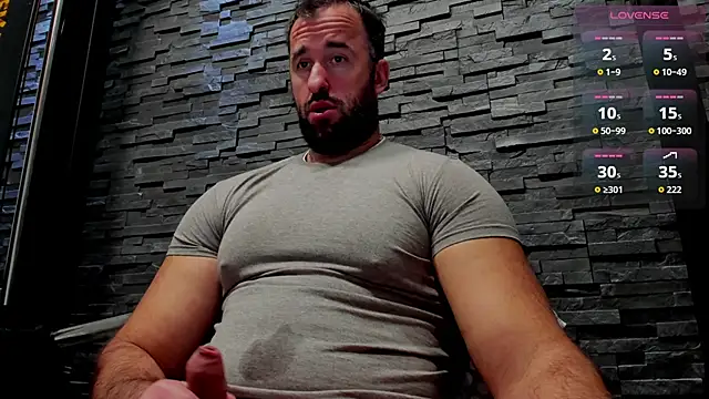 Snapshot of David_Big_Daddy chatting on 11.15.25 David Big Daddy online show from 11.15.25