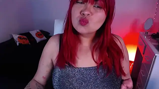 Snapshot of bad_scarlett1 chatting on 11.02.25 bad scarlett1 online show from 11.02.25