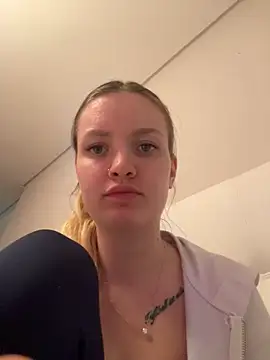 Snapshot of mariemelissah chatting on 02.26.25 mariemelissah online show from 02.26.25