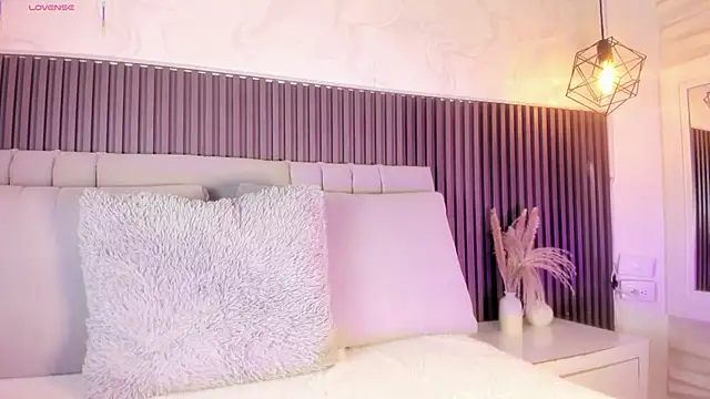 SHANONCLARK online show from 11.25.25