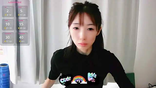 Love me Eri  online show from 10.18.25