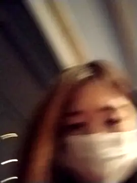 Love me Eri  online show from 12.05.25