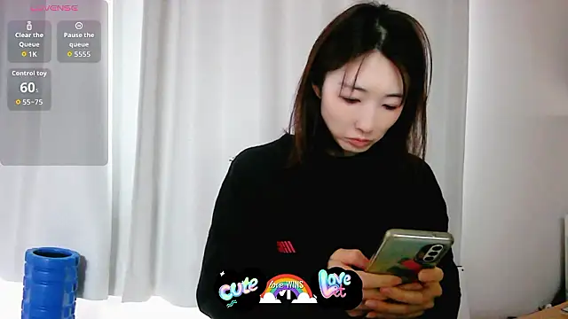 Love me Eri  online show from 01.10.26