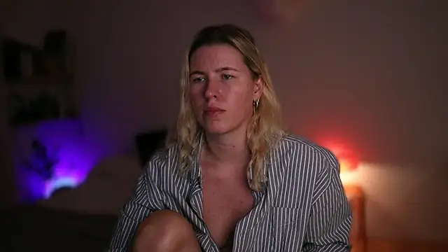 moonamii online show from 09.16.25