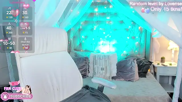 Ellie Jhonson   online show from 01.14.25