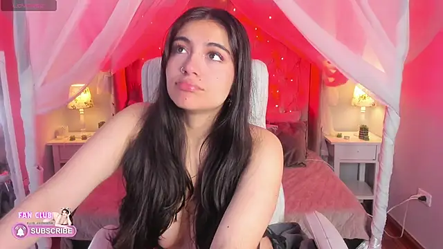 Ellie Jhonson   online show from 02.18.25